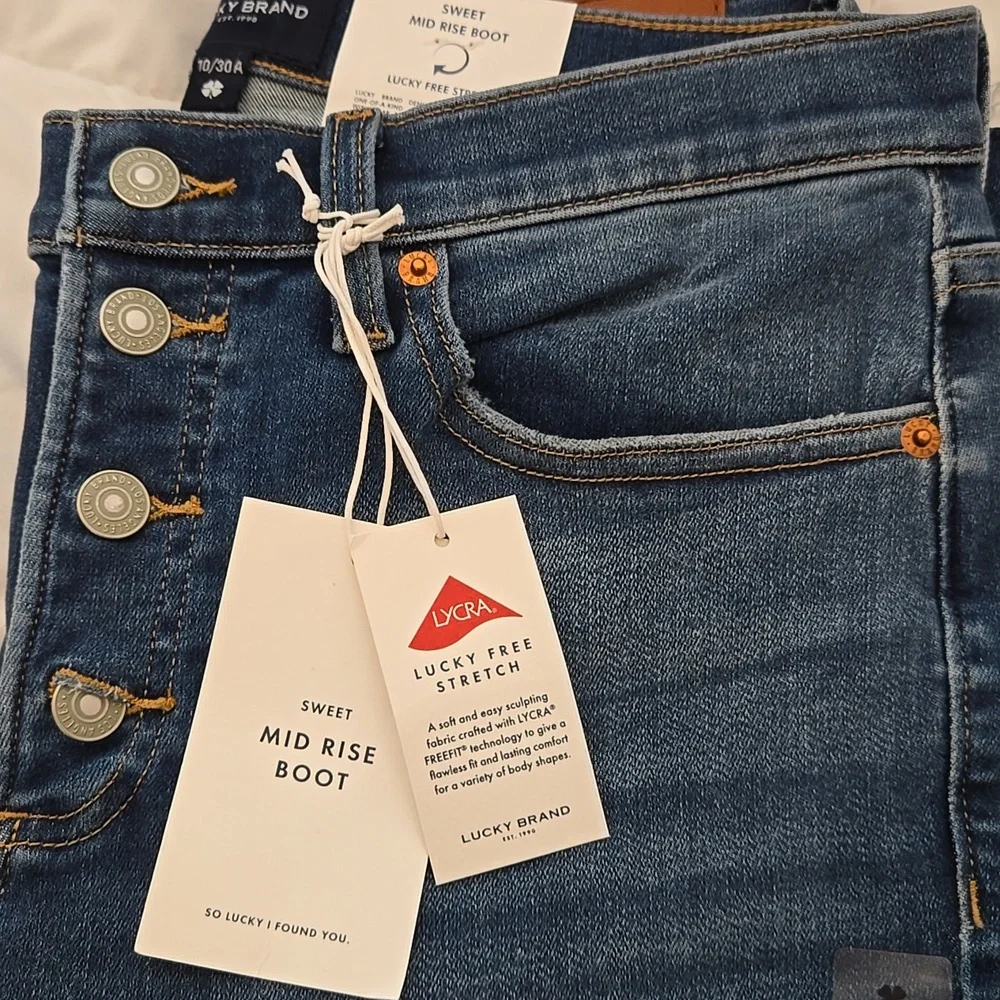 🍉 NWT Lucky Brand Jeans Midrise Boot 10 - Picture 2 of 4